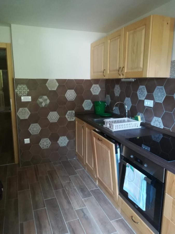 דירות בוהינסקה בלה Apartma Pr' Stengarju מראה חיצוני תמונה