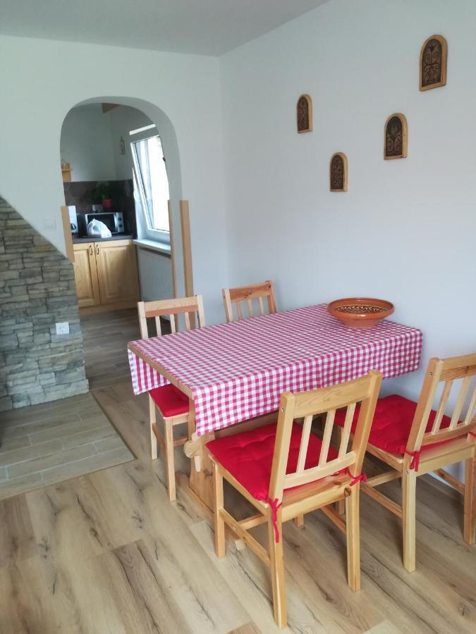 דירות בוהינסקה בלה Apartma Pr' Stengarju מראה חיצוני תמונה