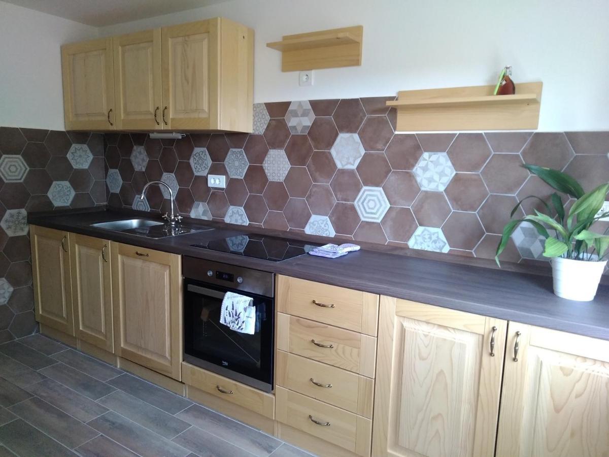 דירות בוהינסקה בלה Apartma Pr' Stengarju מראה חיצוני תמונה