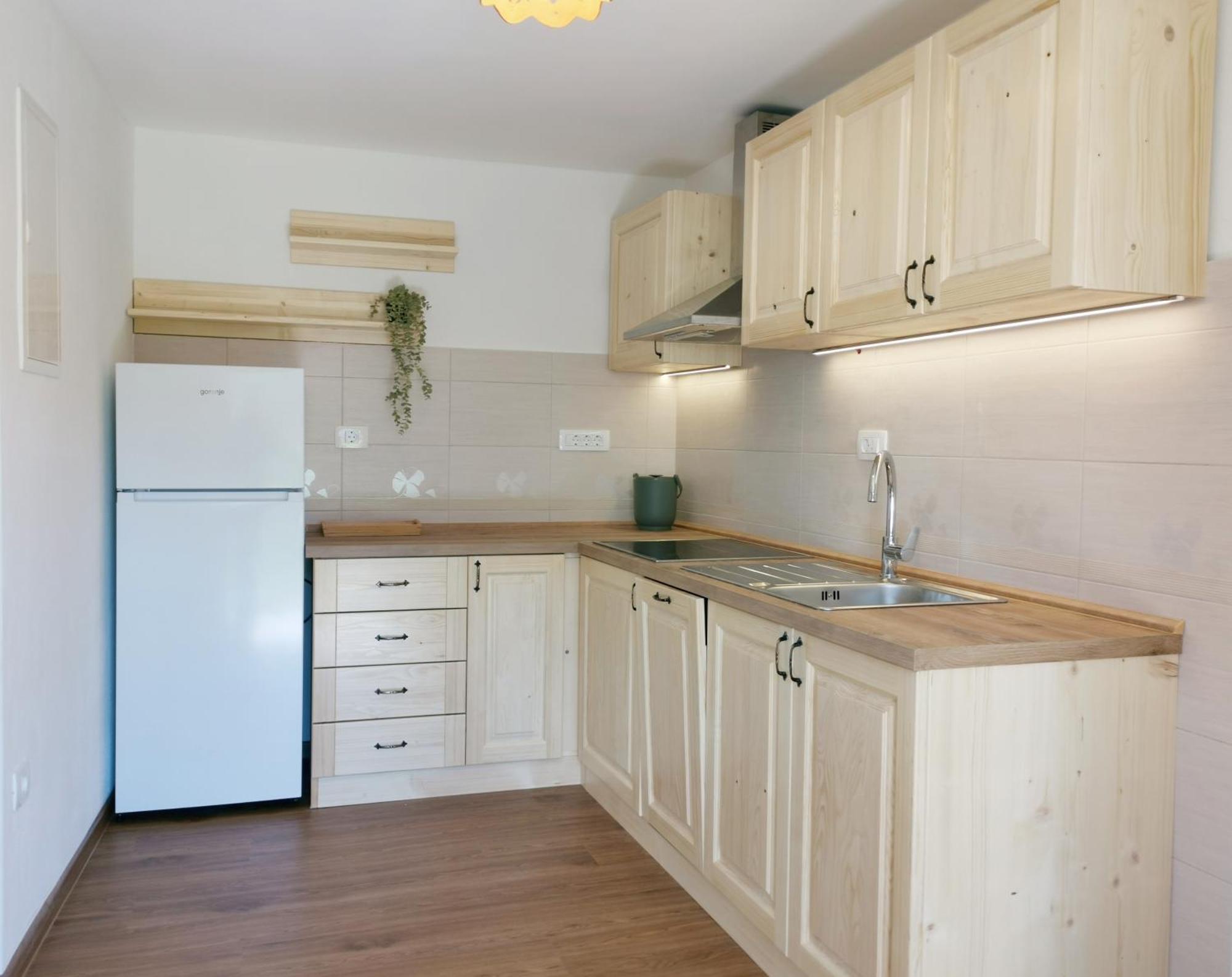 דירות בוהינסקה בלה Apartma Pr' Stengarju מראה חיצוני תמונה
